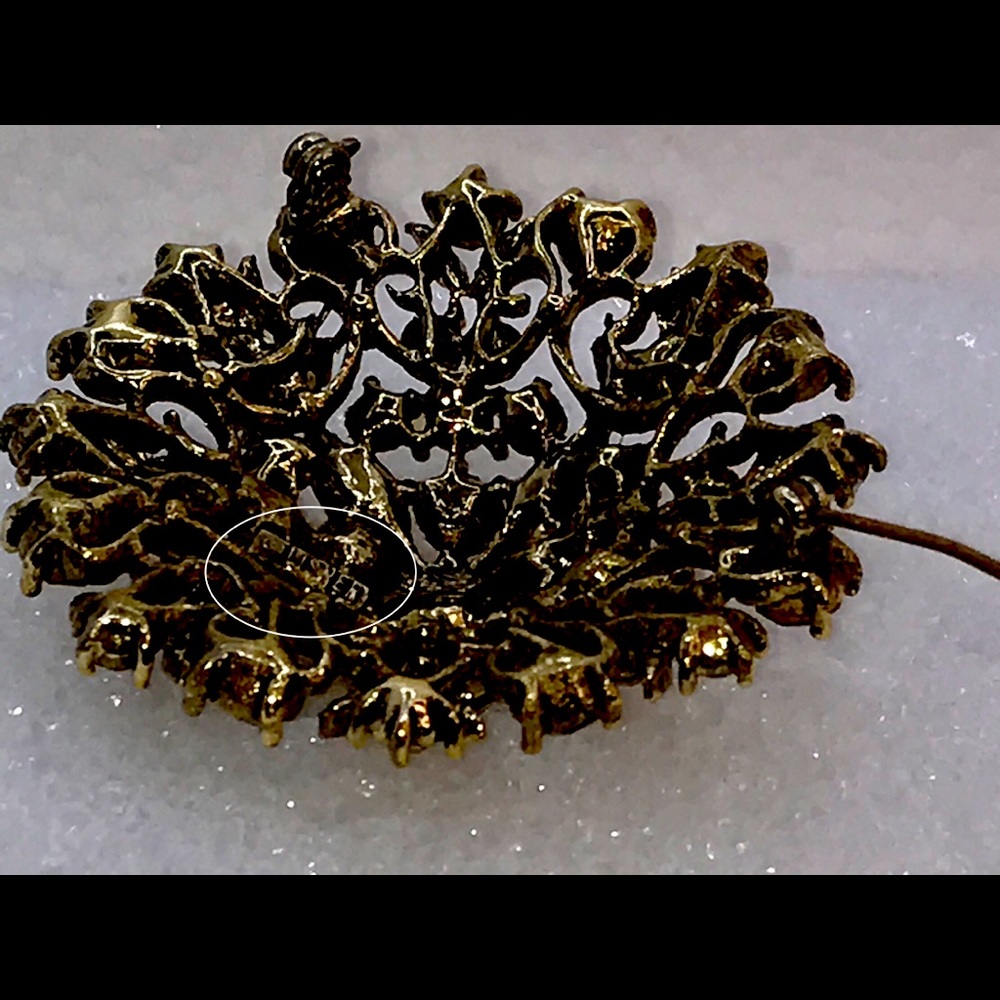 Vintage Lisner signed Brooch/Pin - Picture 6 of 6